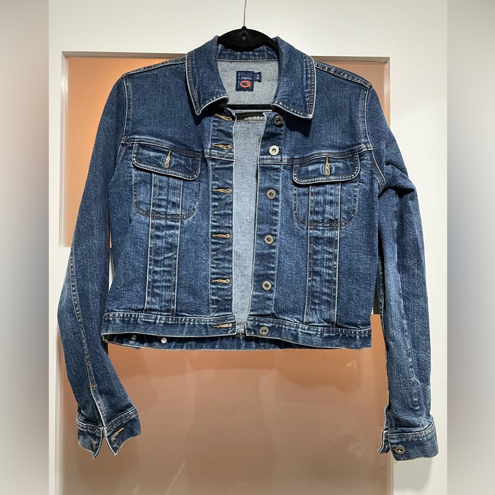 Dark Wash Button-Up Jean Jacket